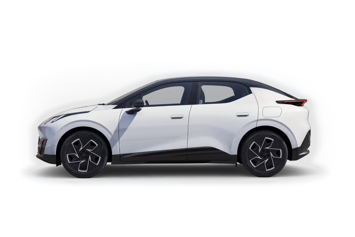 Lynk & Co 02 Core