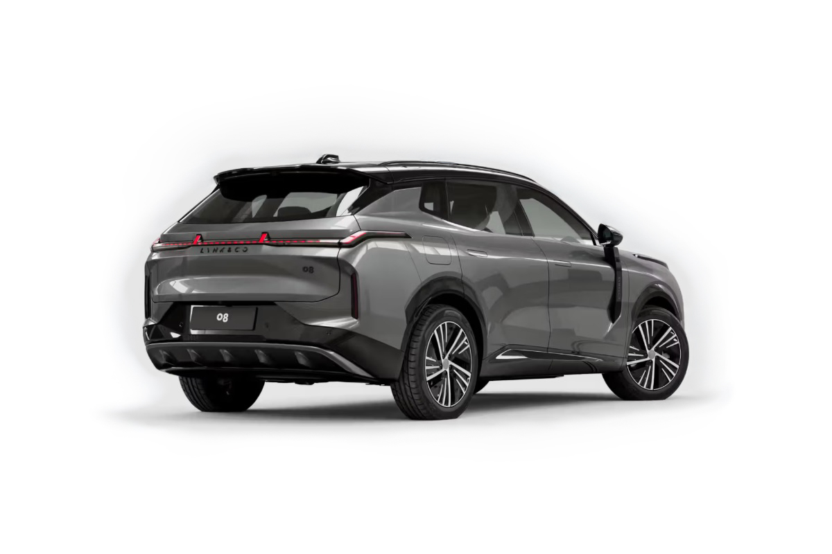 Lynk & Co 08 1.5 phev Core auto
